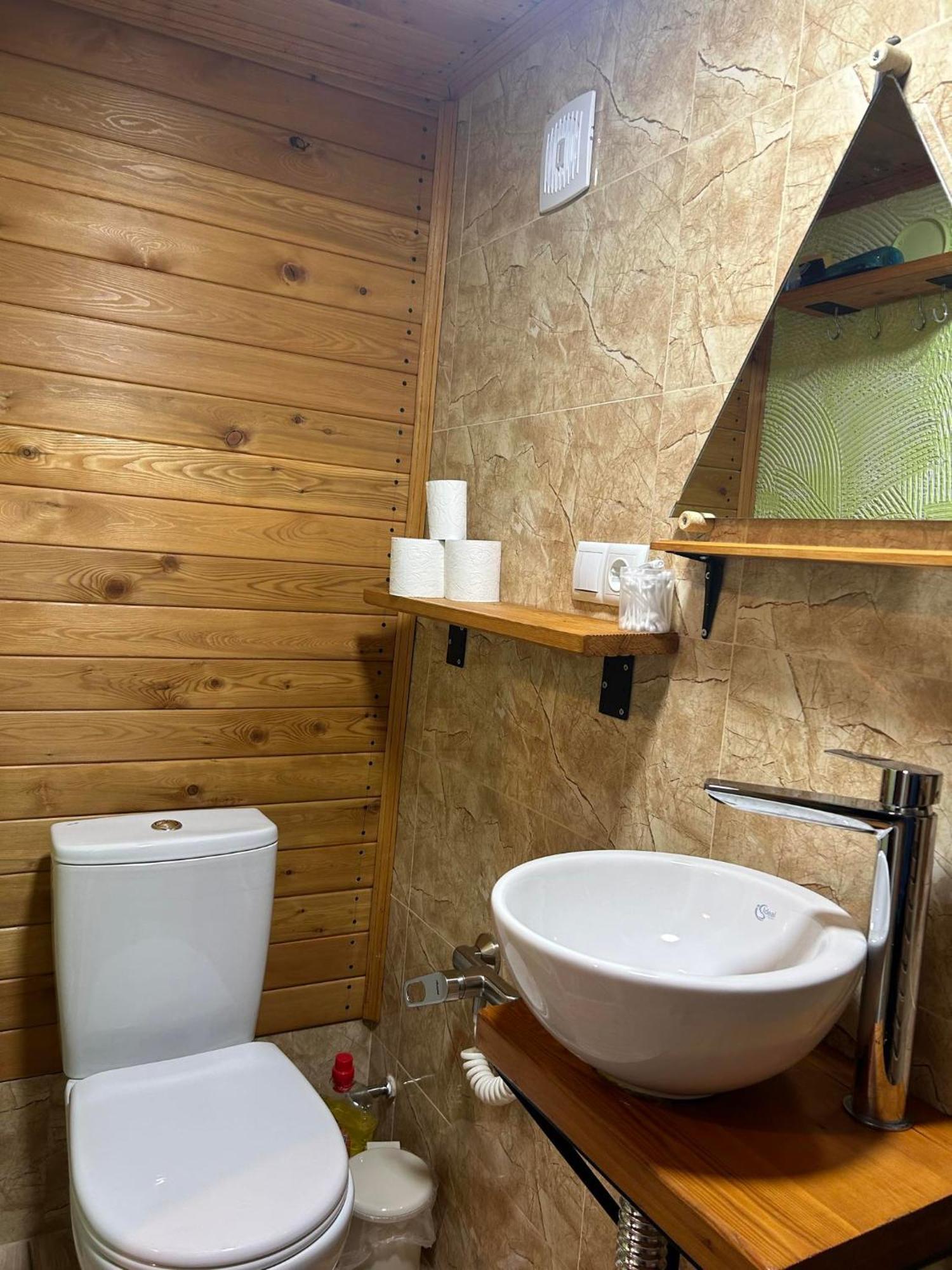 Ke&Ra Guestsroom Гори Экстерьер фото
